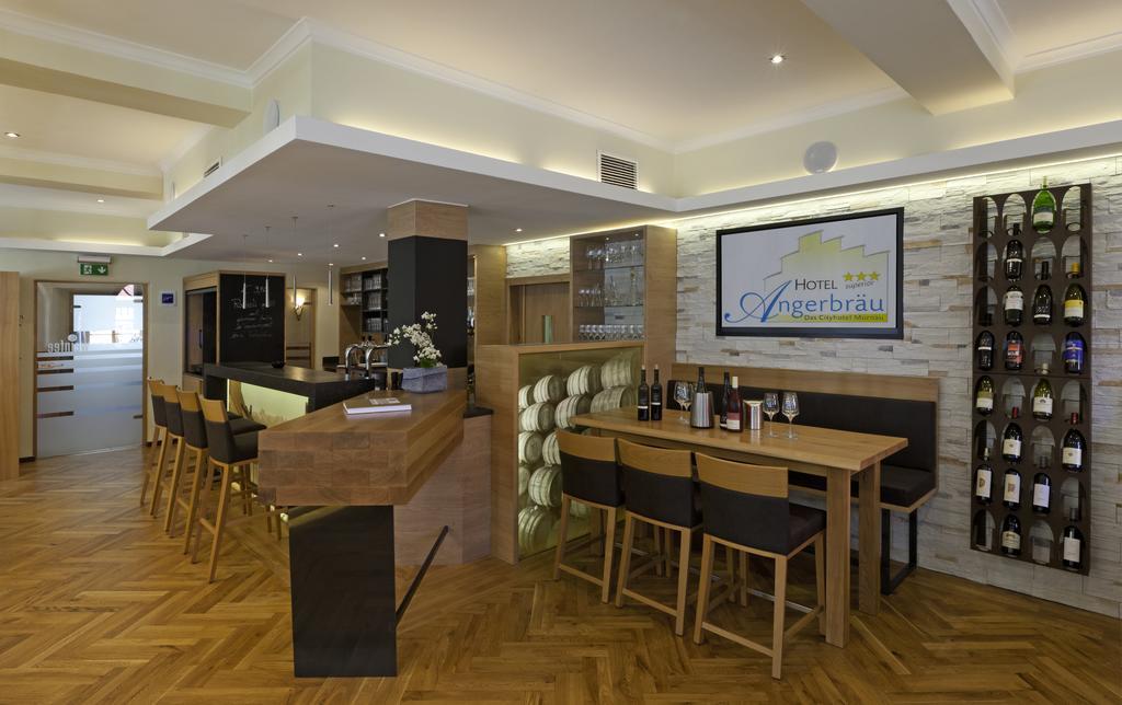 Hotel Angerbraeu มูร์เนา อัม ชตัฟเฟิลเซ ภายนอก รูปภาพ