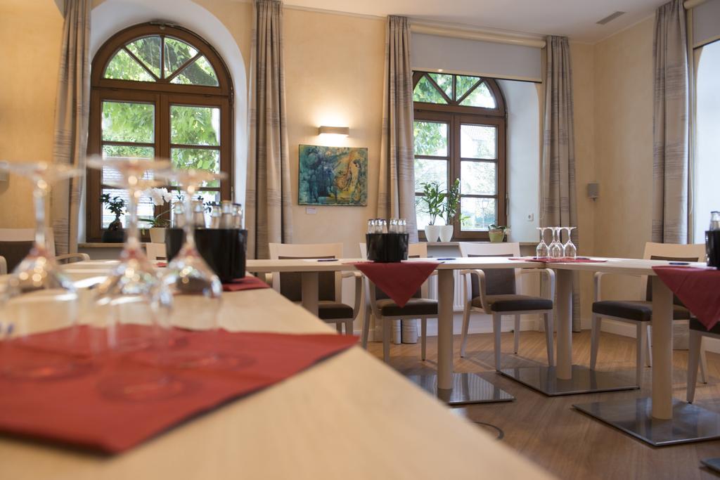 Hotel Angerbraeu มูร์เนา อัม ชตัฟเฟิลเซ ภายนอก รูปภาพ
