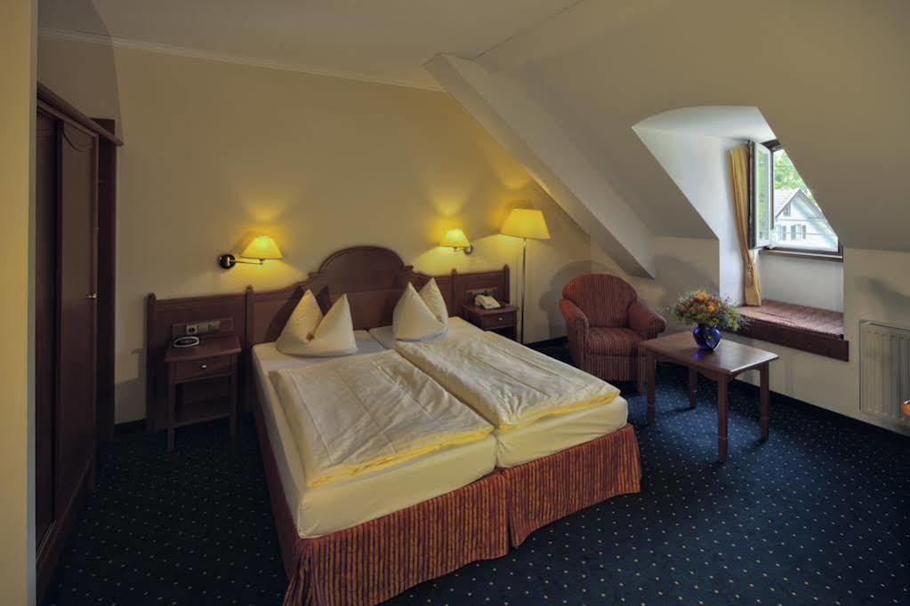 Hotel Angerbraeu มูร์เนา อัม ชตัฟเฟิลเซ ภายนอก รูปภาพ